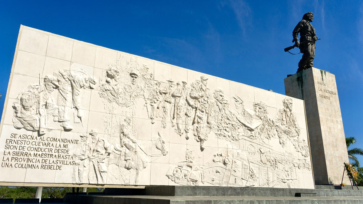 Mausoleum van Che<br />
Guevara Santa Clara